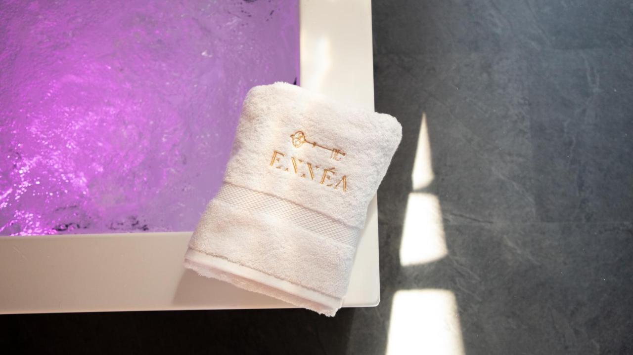 Ennea - Jacuzzi & Luxury Suites (Adults Only) Perpignan Exterior photo